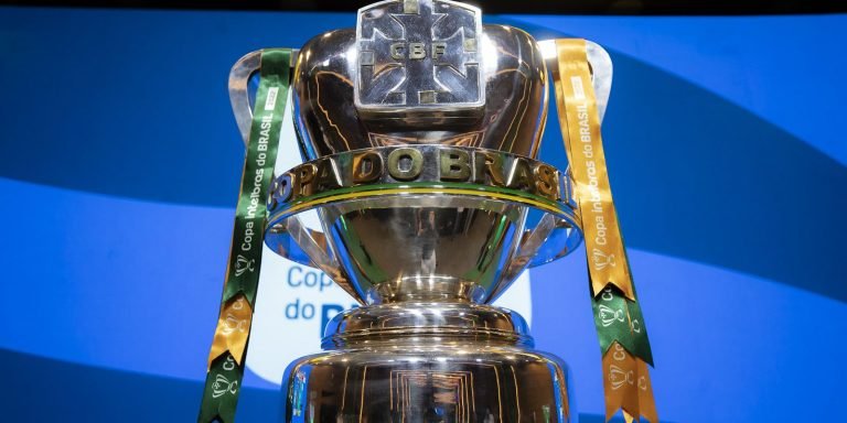 São Paulo e Flamengo decidem em casa as semifinais da Copa do Brasil – Artigo de Exemplo
