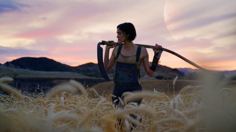 Zack Snyder revela plano de "quatro a seis filmes" de Rebel Moon