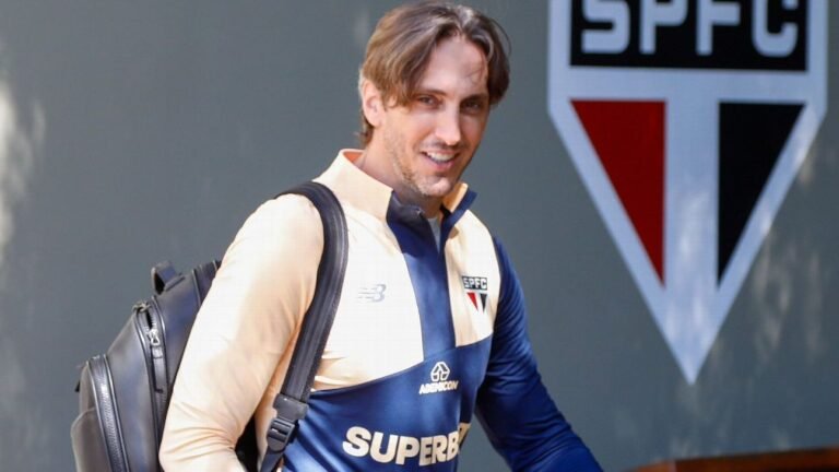 Zubeldía responde se vai pedir reforços à diretoria do São Paulo