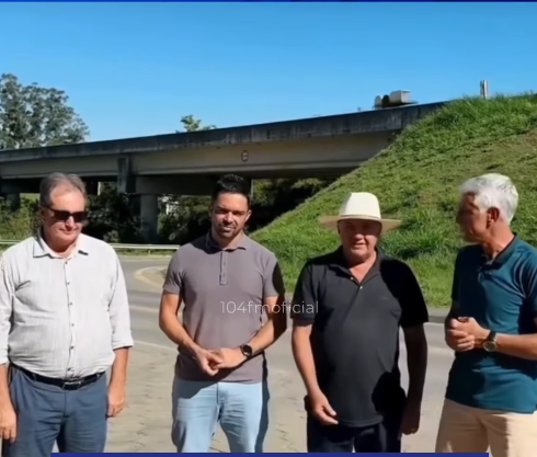 Em vídeo prefeitos da região declaram apoio a Flávio Bolsonaro; silêncio de Wellington Roque em Arcos