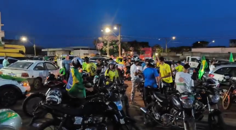 Moto carreata reúne centenas de participantes em Pimenta (MG)